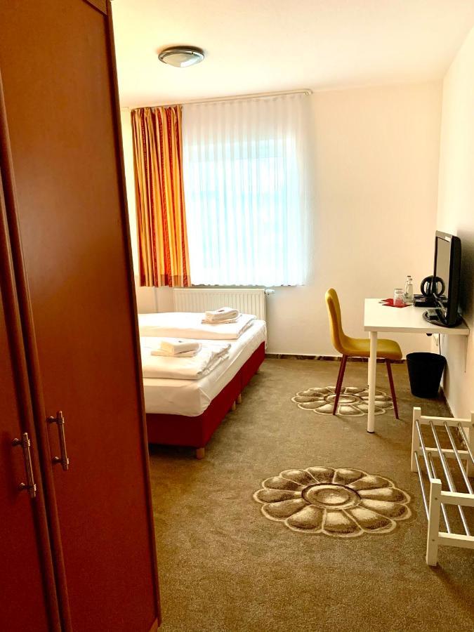 Dua Hotel Wennigsen Extérieur photo