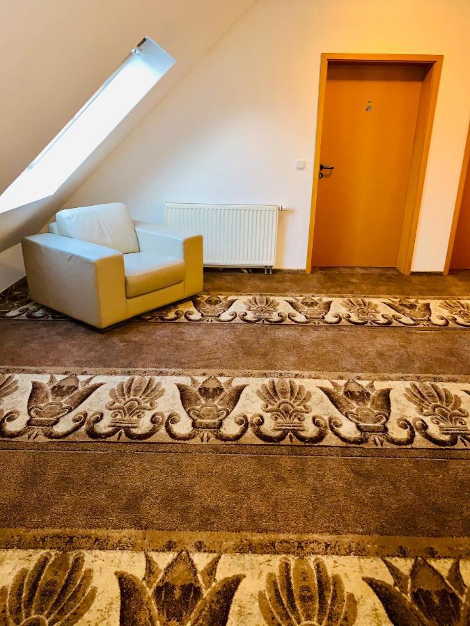 Dua Hotel Wennigsen Extérieur photo
