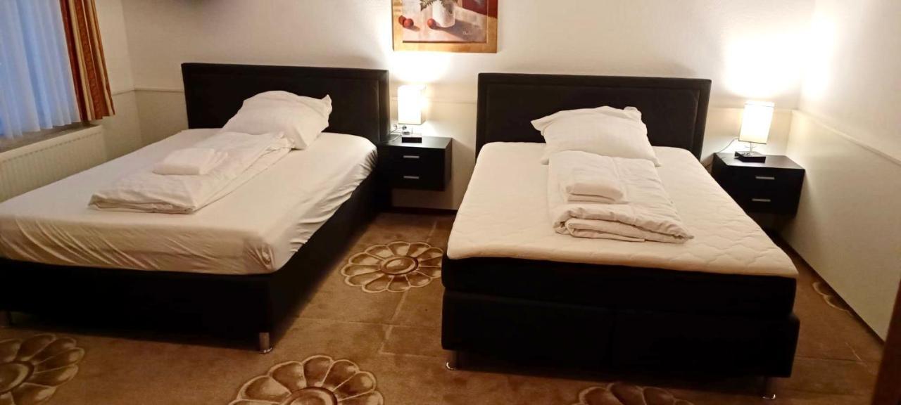 Dua Hotel Wennigsen Extérieur photo